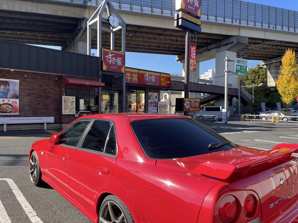 すき家がよく似合う🟥