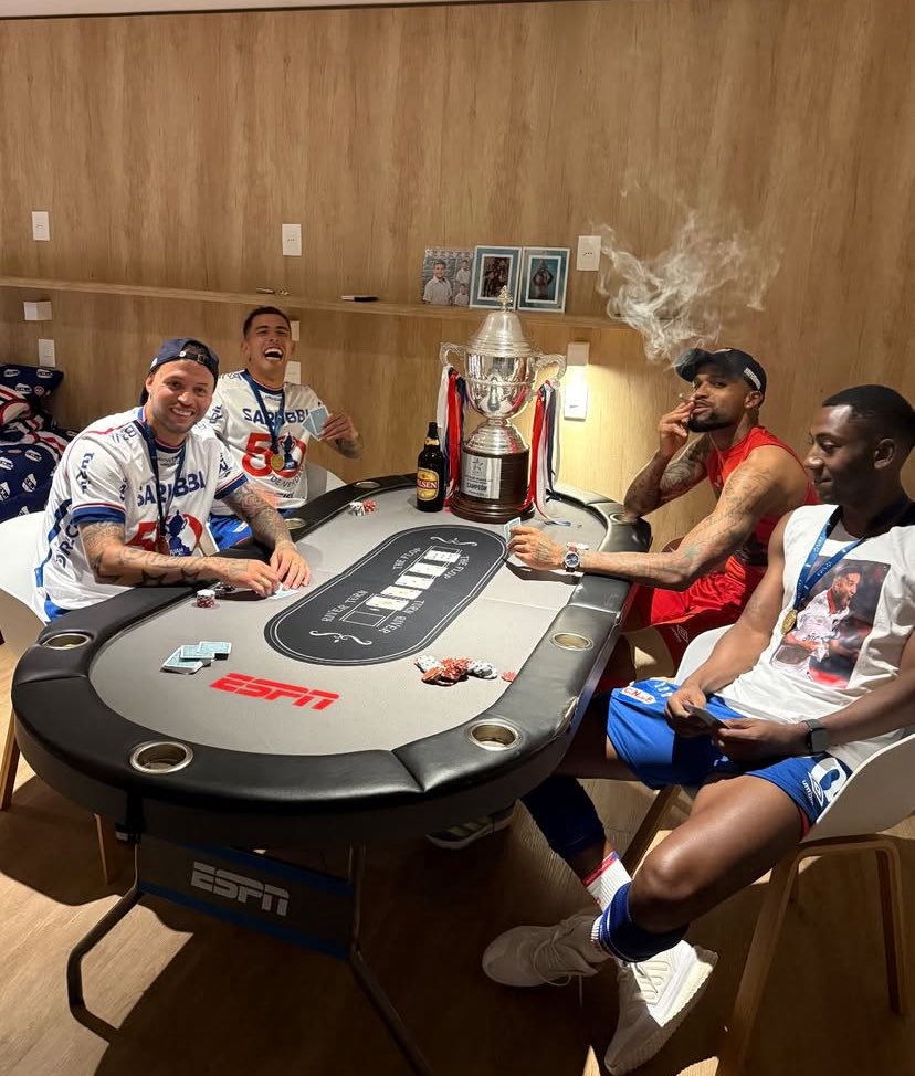 nicoo (@nicodauson_) on Twitter photo 