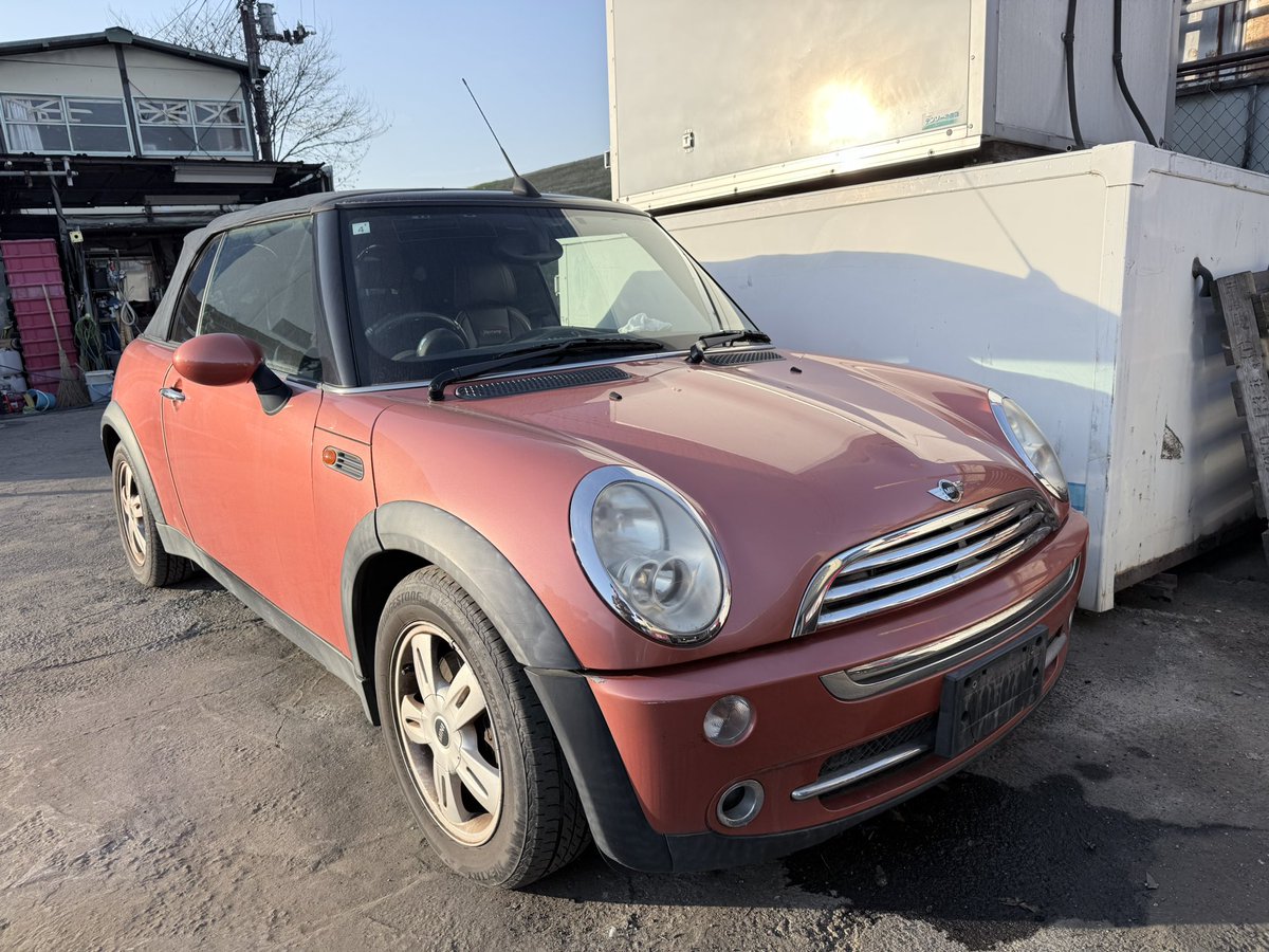 akabane_car's tweet photo. 🚗解体車・パーツ取り車🚙
R52 MINI コンバーチブル
現地引取のご用命ありがとうございました🙇♂️
#r52 #MINIR52 #コンバーチブル #解体車 #パーツ取り車 #赤羽カースチール https://t.co/NUyQNAbRgR