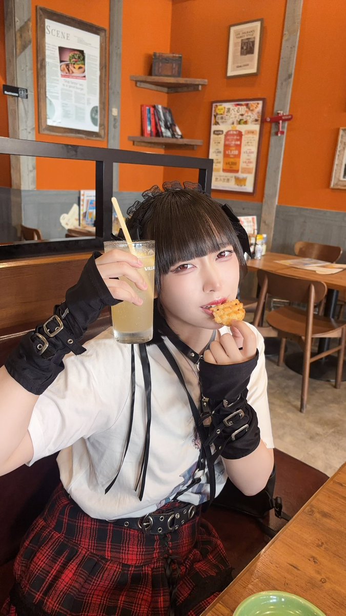chama_0130_0's tweet photo. 大狼つばさは歌いたい．またアイドルになりたい．

171cm/趣味も特技もバレーボール🏐/歌える/拾ってください🐺

またみんなに会えますように。見つけて貰えますように。
 #アイドル  #新メンバー https://t.co/afzuQ3HdfO