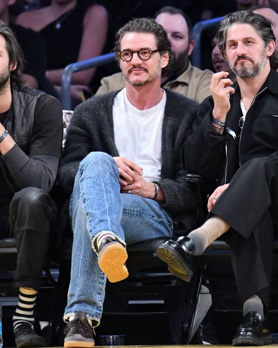 pascalcoded's tweet image. hmmmm he looks like the loml