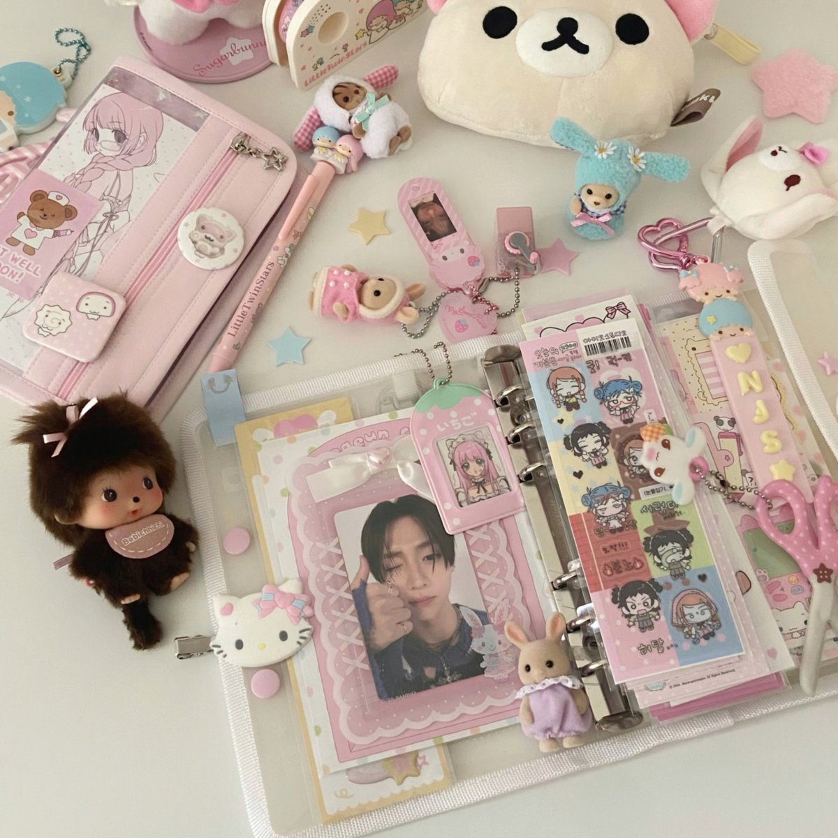 nanouo (@wakeupat6pm_m) on Twitter photo 