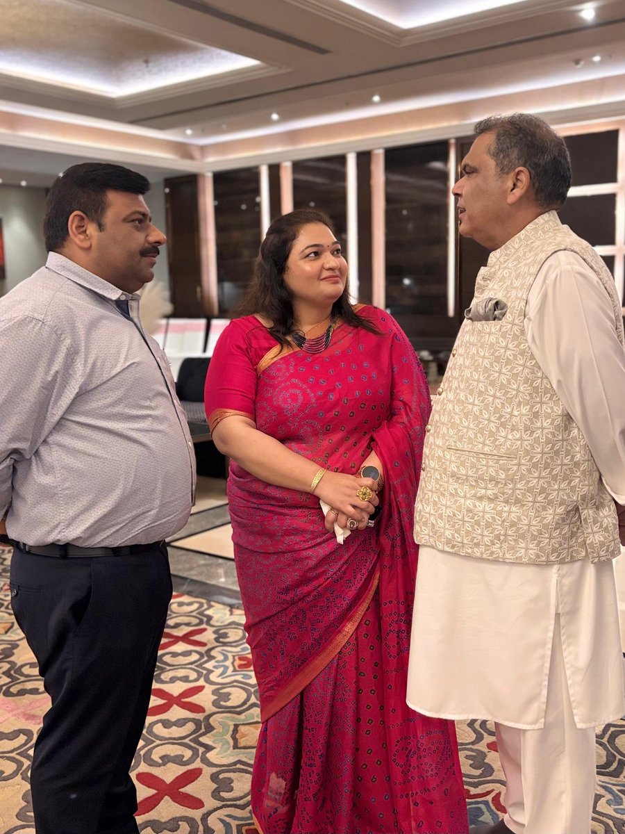 BhullarOye's tweet photo. @SanjeevArora_PB Best MLA with one of the best Municipal Councillor  #Councillor #NandiniManuJairath 
#Ward71 #LudhianaWest https://t.co/aB7xEvdQ8f