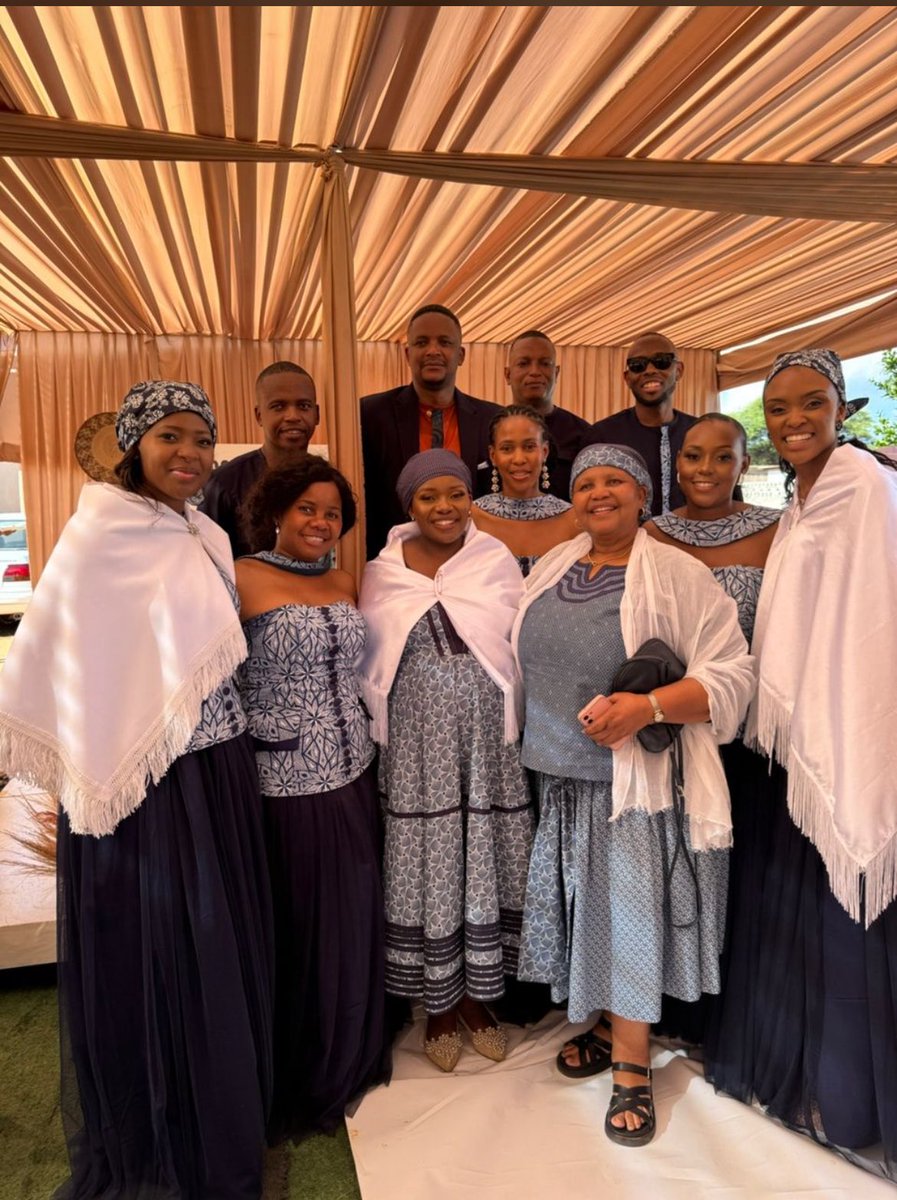 KingSpin1's tweet photo. 🙏❤️ ke a leboga guys. Managed to get my kids. https://t.co/wvZWeEWfYy