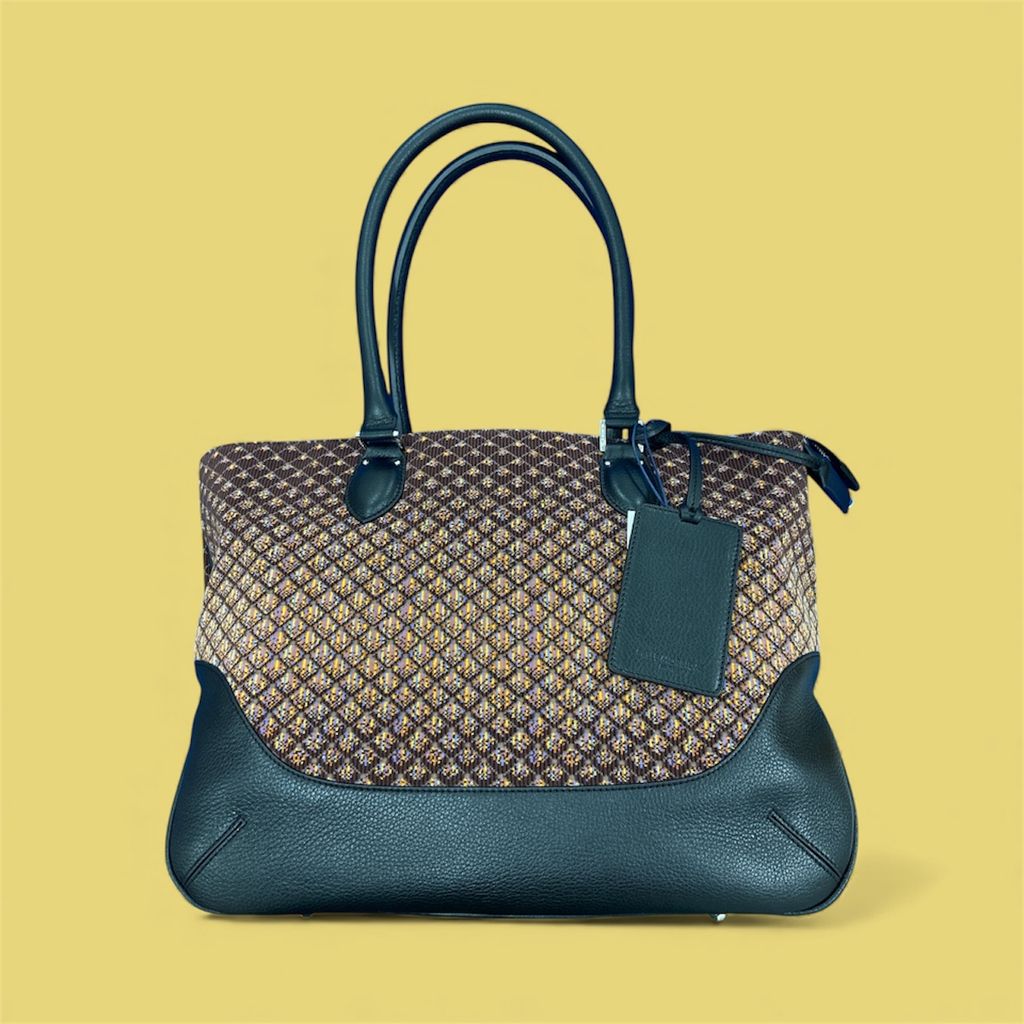 N700S×ペッレ モルビダ グリーン車トートバッグ】 人気のレザー