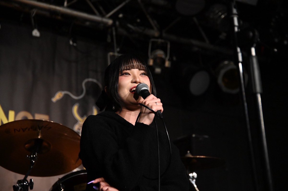 ougontaiken_'s tweet photo. SmileEXPERIEXCE #黄金体験ラジオ supported by湘南ゴールドエナジー🏄⚡️
本日19:30~
第1週GOEND回📛
先日のGOLD EXPERIEECE FEST.の公開収録からお届け📻
ゲストは12月7日にワンマンライブを控えたエレエネのエネ💜
これからのソロ活動についても語っていただきました!
Photo by @2000GT_TYPESN https://t.co/0p35TKTojP