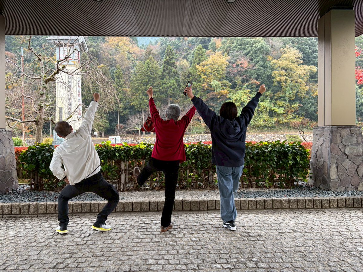 cocorobi_gtx's tweet photo. #11月を写真4枚で振り返る 

#毘沙 #BISYA #四号機 #3Tカーボンホイール で琵琶湖まで行ったなぁ

通勤で #PrecisionRS 活躍やなぁ

#淀川河川公園 枚方地区にフォトスポット期間限定だなぁ

家族旅行に行ったなぁ

な11月色々他にも忙しかったなぁ💦 https://t.co/uc9cCwd9E4