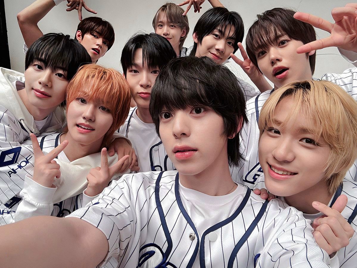 ahofpopbase's tweet image. Today marks five months since AHOF’s debut.