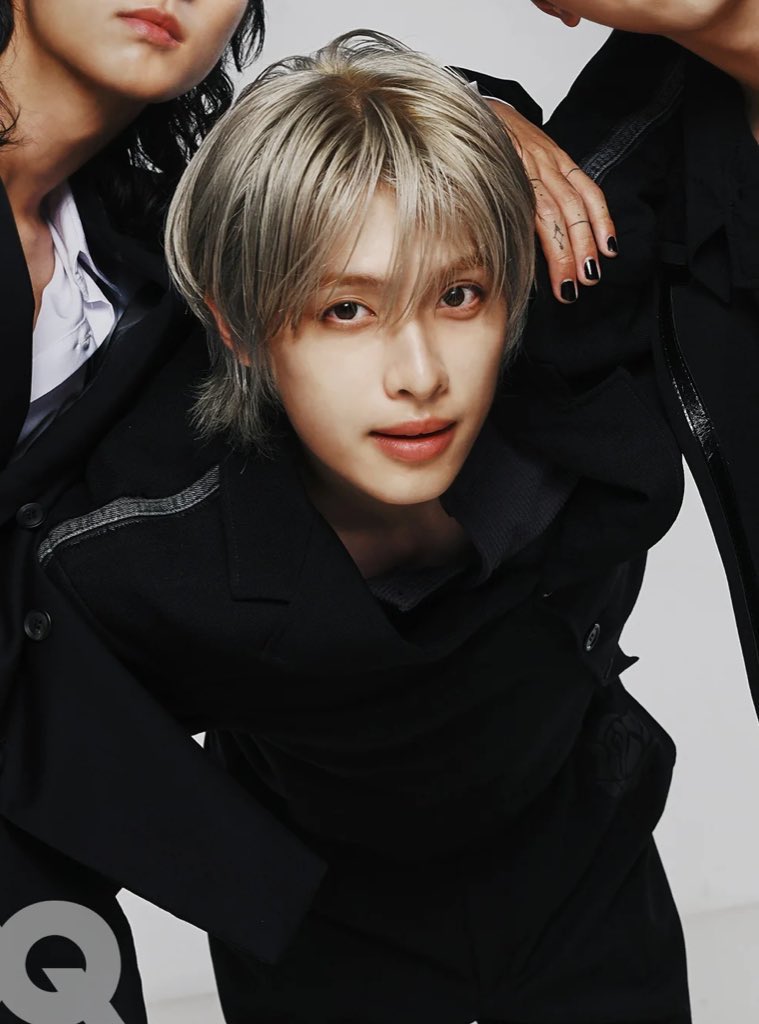 xwinih's tweet photo. 헐..진짜지석얼굴개좋더 https://t.co/8Iq4gkbPIJ