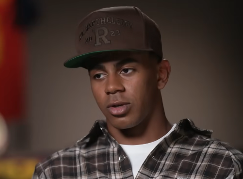 • Reporter: "What is your superpower?"

🚨🗣️ 𝗡𝗘𝗪: Lamine Yamal: "I would like to be able to change people's day."

"If someone is sad and comes to the match, watches me, their day improves, and they go back home happier than they were."