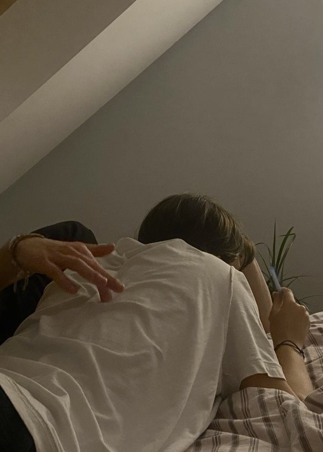 sunoui's tweet image. Rewinding November warms my heart in ways I can’t quite name.

Beyond our nightly ritual of sharing the stories of our day before sleep, we found time to stargaze—pausing to honour the quiet goodness this world offers us; the stars, the moon, the whole celestial tapestry above.