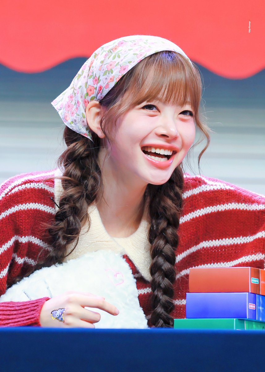 cherryade_ccz's tweet image. 251130 HD

💕

#홍은채 #은채 #EUNCHAE 
#르세라핌 #LE_SSERAFIM