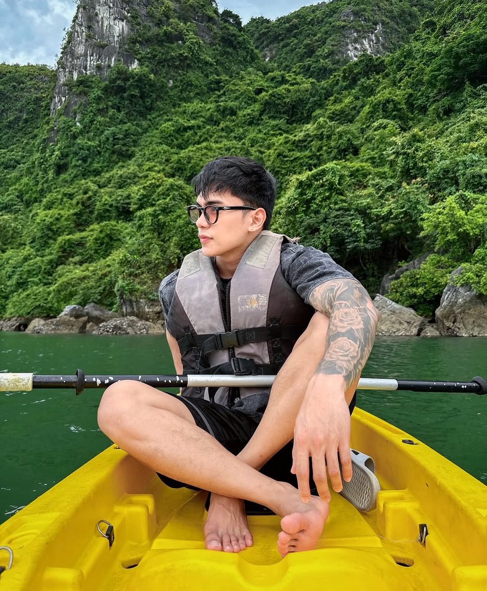 PinoyBarefooted's tweet photo. Submit your confessions here: https://t.co/ld0ZWqRSWL

#PinoyBarefooted
#PinoyFootFetish
#FootFetish
#PinoyFeet https://t.co/bdhQ88f2bj