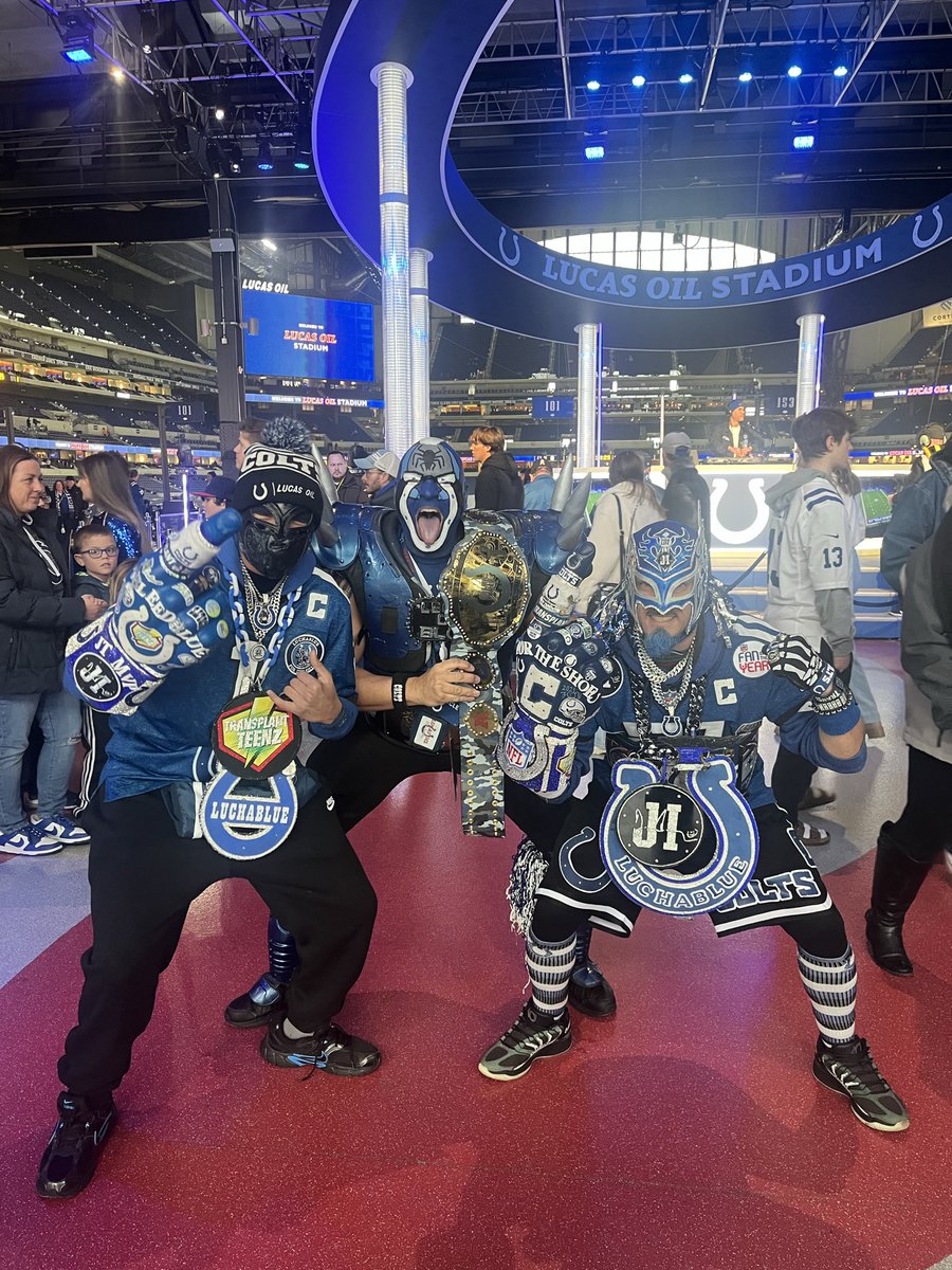 LegionofBlue's tweet photo. And these pics just in!!! @ColtsLife @Colts #LuchaBlue #SuperfanFamily https://t.co/mBfxzxb2tk