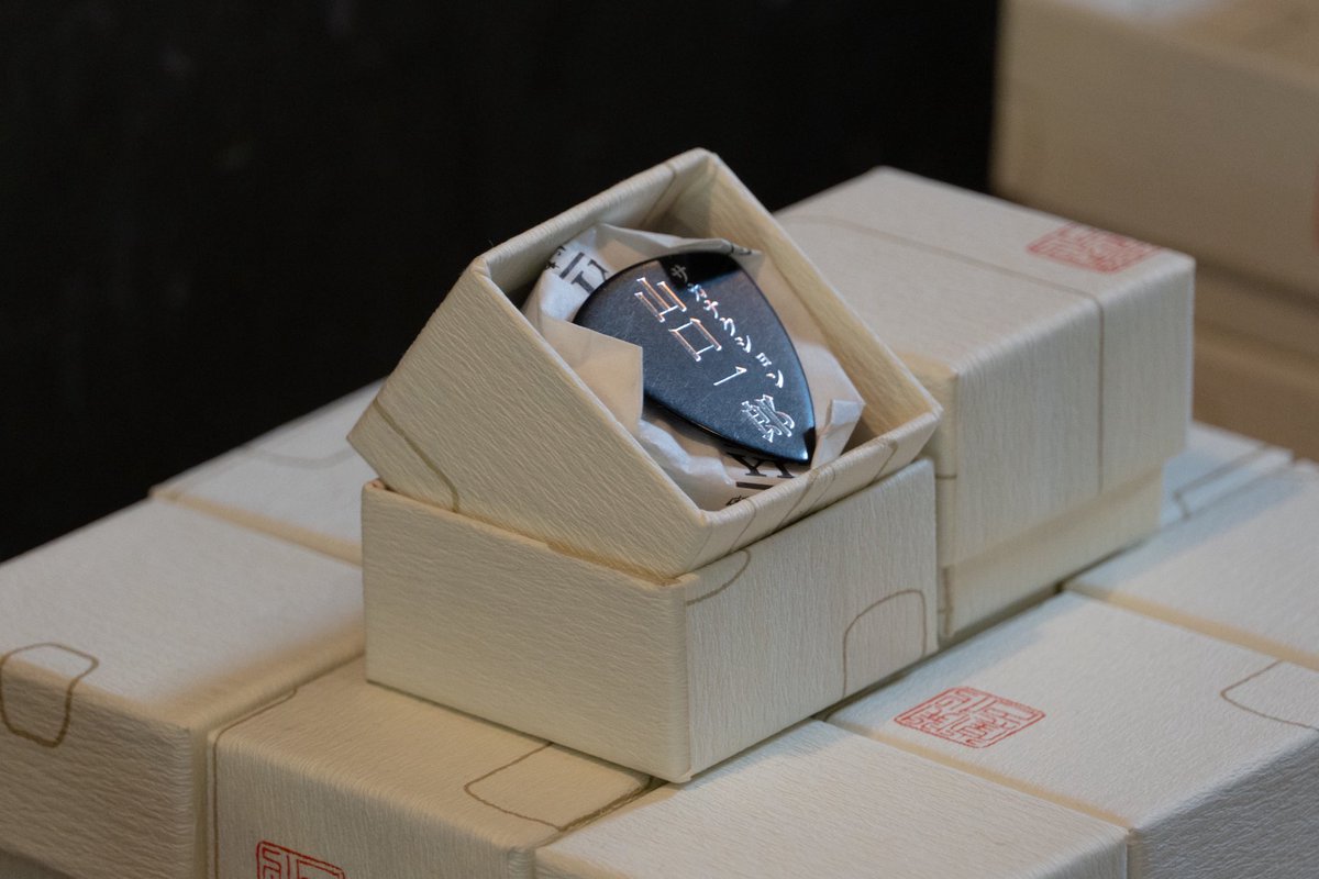 YI 山口一郎　開化堂　ピン バッジ 茶筒の開化堂 | ピンバッジ