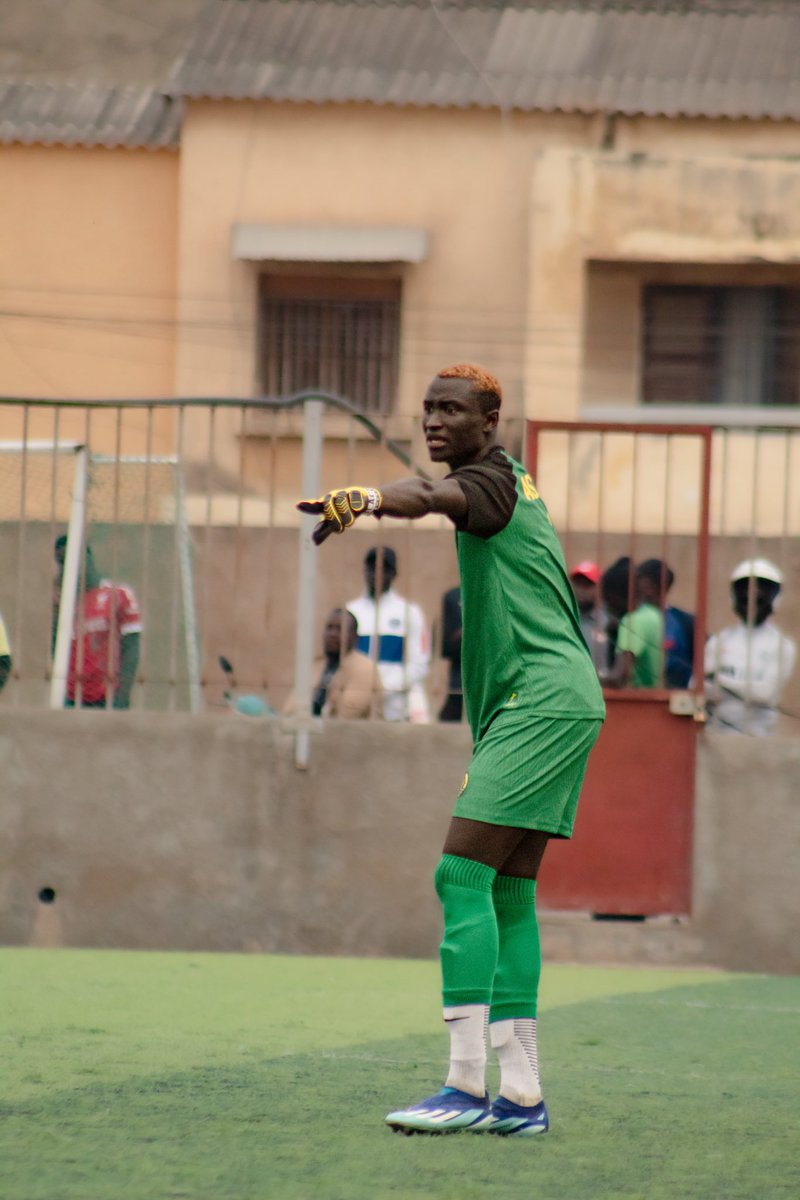 Revivez les images du match de l'ASC HLM contre Ouakam  
💙🤍💛  
#allezhlm  
#aschlm  
#lsfp  
#JamilaResidency by #SenegindiaSA  
#kkmdautomobile  
#tanorconfection  
#hlmdeukkla  
#football #sport #lsfp #ligue1sn #lonasebet  
💙🤍💛✊🏾