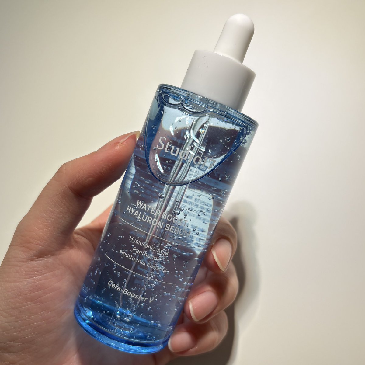 #광고 <a href="/studio17_kr/">스튜디오17</a>

#알티 한 도령 17명에게 스튜디오 17의 수분유산균 세럼 본품과 팡팡 대왕퍼프 1개를 선물하오^_^🎁 (당발 12/12)

겨울에는 아무리 잘 먹던 쿠션도 뜨기 마련이오. 지성 건성 할 것 없이 산뜻하게 쓰기 좋은 화잘먹 세럼을 추천하오. 화장에 진심인 스튜디오 17의 작품이라오!