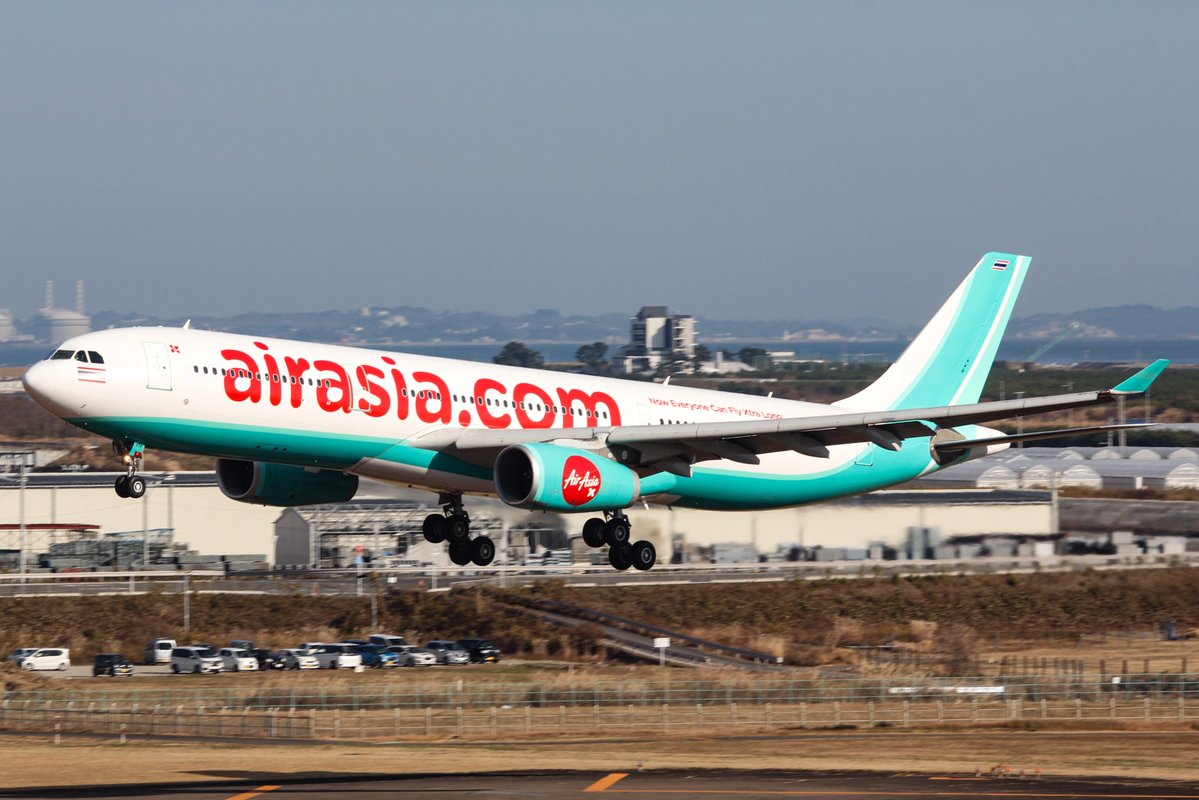B77W_JPN's tweet image. 仙台空港にタイ・エアアジアX就航！
A330-343 (HS-XTR)で飛来！

Flynasとエアアジアのハイブリットカラーです！

#仙台空港
#タイ・エアアジアX