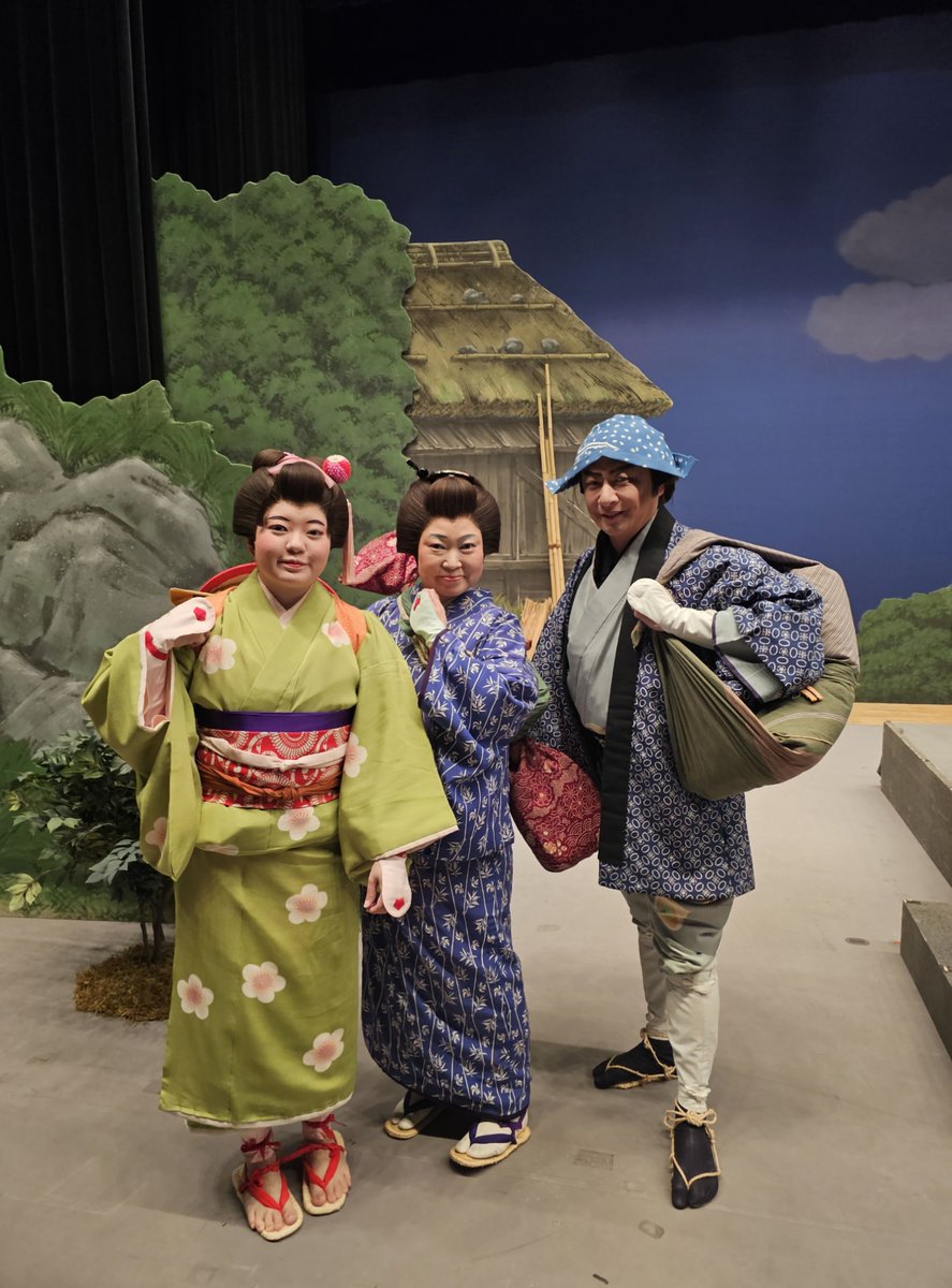 hi_yoko22's tweet image. #前進座　#雨あがる　#松原健之　さん
前進座特別公演『雨あがる』おかげさまで、無事に千穐楽を迎える事が出来ました！この家族とはお別れです🥲寂しい😭
お父ちゃん！本当にありがとうございました！