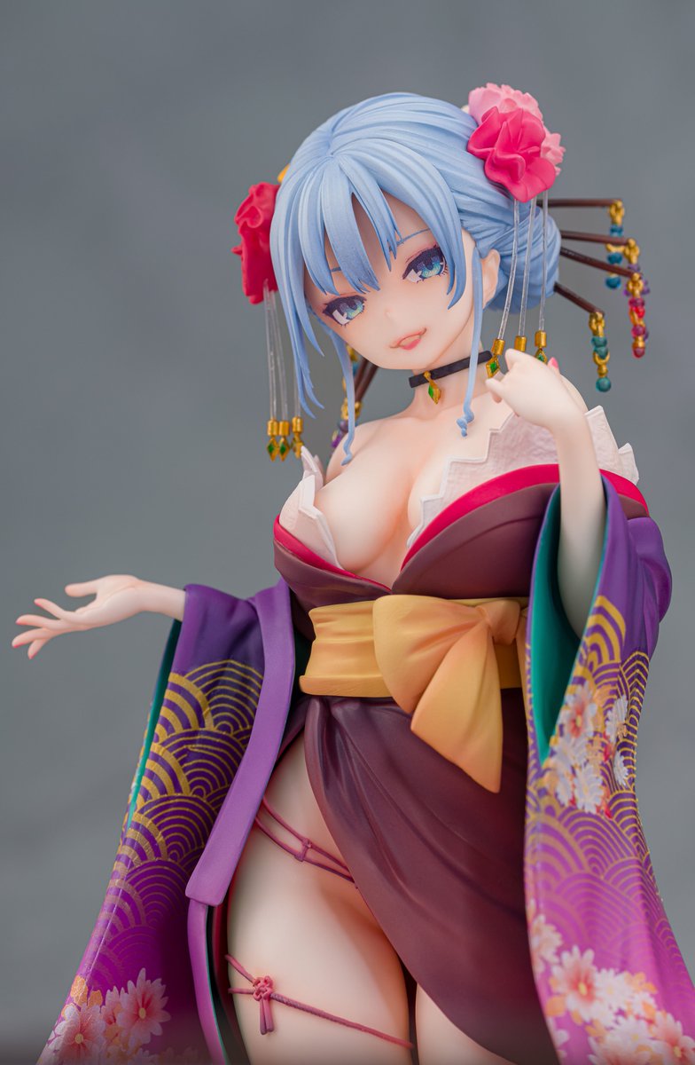 DAIKIkougyou's tweet photo. It's the last month of the year! ❄️ 

Are you looking forward to the holidays?~ 💞 

#daikikougyou #animefigure #animegirl #shion #michiking https://t.co/iydg2MPRcz