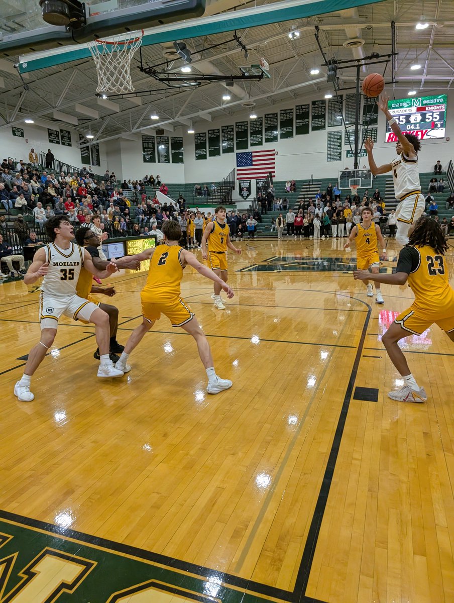 The shot before the tip in!   Great high school basketball game in nightcap of Ohio Valley Hoops Classic.  Shout out to Moeller and Alter! <a href="/LetsGoBigMoe/">Moeller Crusaders</a> <a href="/MoellerBBall/">Archbishop Moeller Basketball</a> <a href="/alterknights/">Archbishop Alter HS</a> <a href="/AlterBoysHoops/">Archbishop Alter High School Basketball</a> <a href="/JWeberSports/">James Weber</a> <a href="/ENQSports/">Enquirer Sports</a> <a href="/MikeDyer/">Mike Dyer</a> <a href="/G_GCLSPORTSNEWS/">G GCLSportsNews</a>