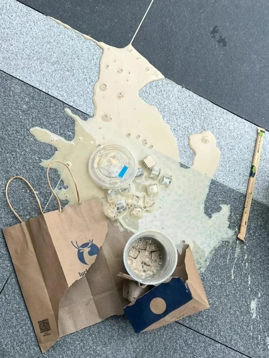 Rachel_EELL's tweet image. 누구 이렇게 불행해? 웃고 싶어!