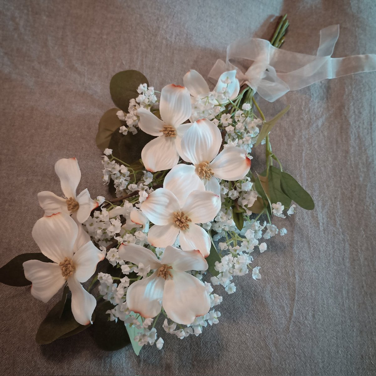 自分で作ったブライダルアクセとウェディングブーケ

先週末は、ブライダルフォトを撮ってきました。
結局、今まで色々作ってきたから
手作りすることの自分らしさ、みたいなのを感じました(笑)
作れて良かったな☺️