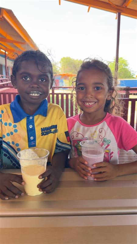 reddustoz's tweet image. “I loved making smoothies, they was yummy, I had 2” 🥹Red Dust Healthy Living Program in Minjilang focused on healthy minds, bodies, spirit. We saw a huge increase in school attendance across the week, with one of the highest rates of students coming each day.