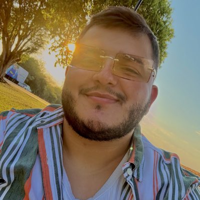Graubsmoreira's tweet photo. #NovaFotoDePerfil https://t.co/Mvkzts0yUh