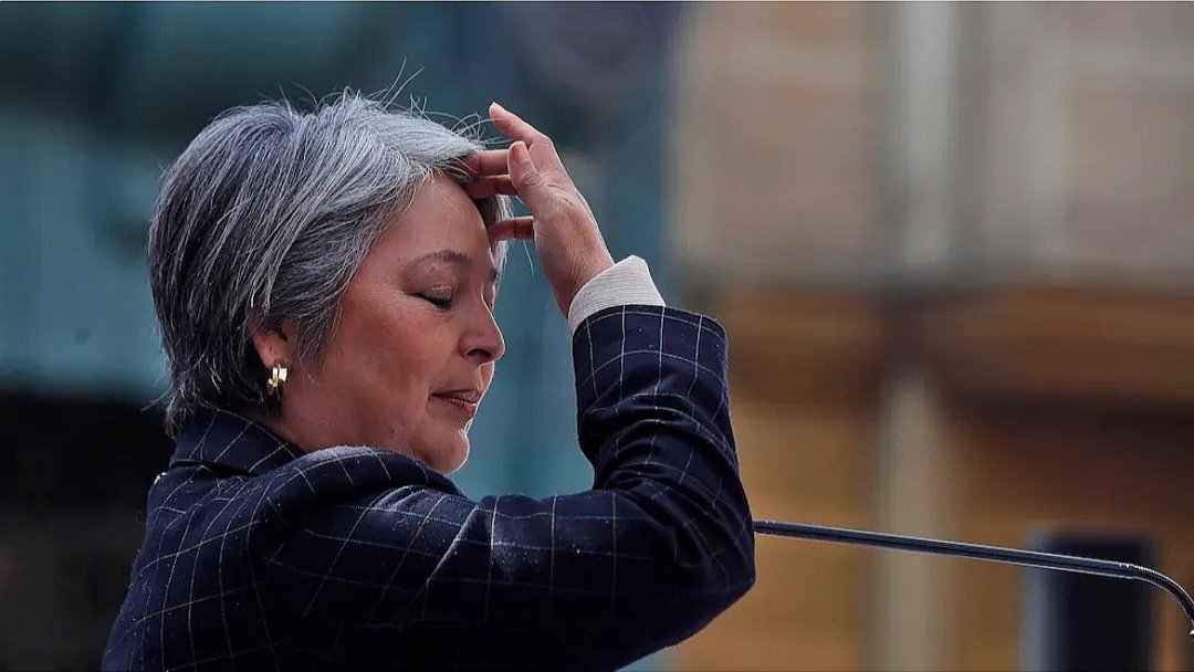 #URGENTE Entonces, Jeannette Jara le estuvo sobando los cocos a Franco Parisi todos estos días, y los wnes de El PDG al final decidieron votar nulo... CTM JAJAJA 🤣(PAES #FranjaElectoral Evelyn Matthei, Mauricio Israel, Zúmbale Primo)