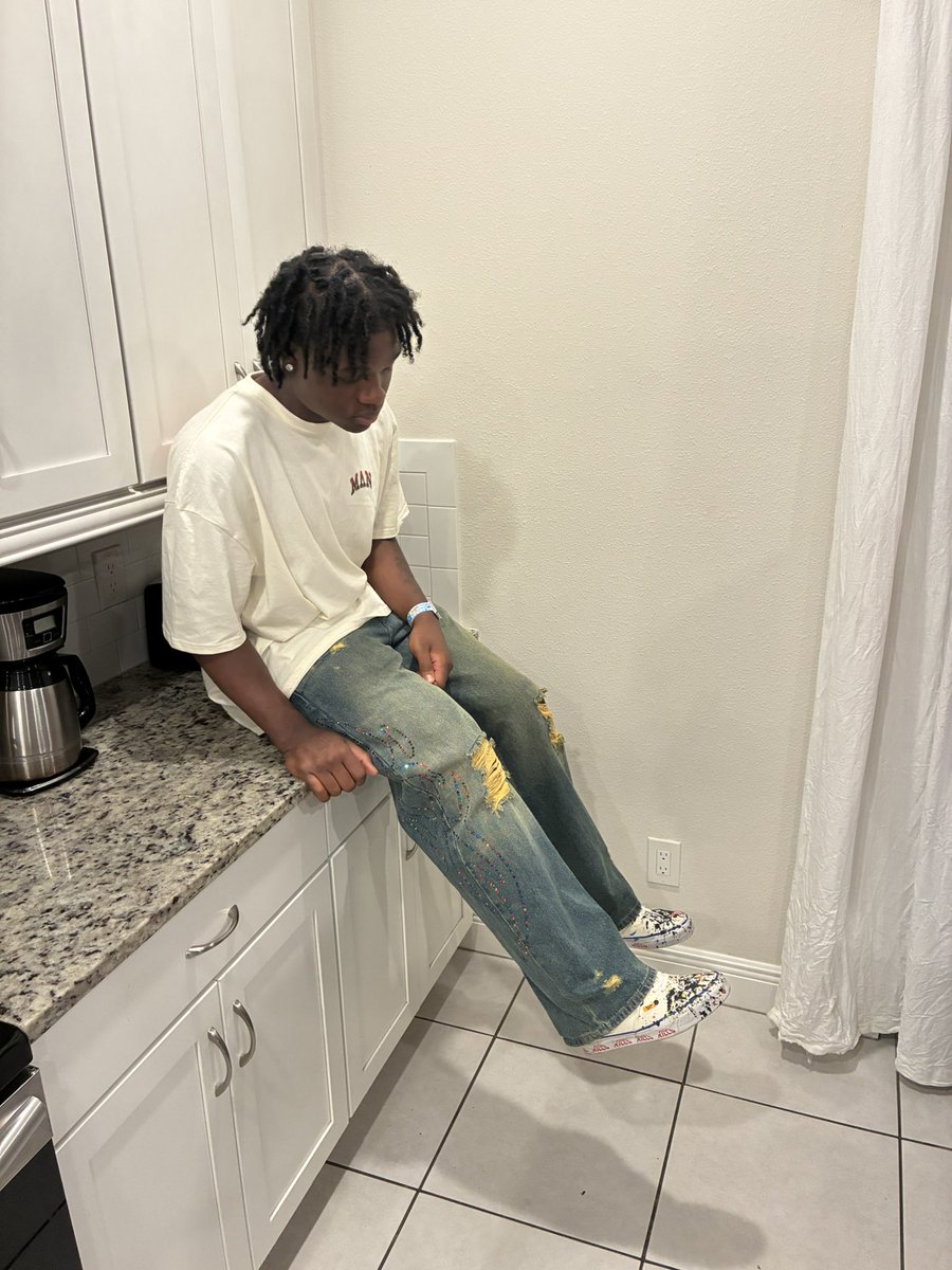 JakefrmdaO5's tweet photo. yoo yall been gz?? https://t.co/YnVsiBO1Fj