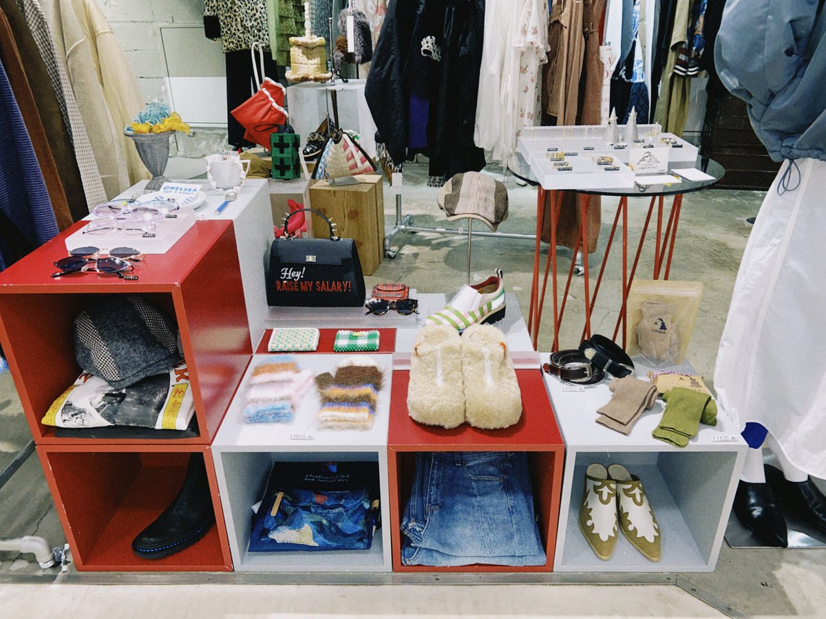 ▷Open!

11:00-20:00
📍Laforet HARAJUKU 1.5F

12月もよろしくお願い致します◎

#CHELSEA_laforet #Laforet #Laforetharajuku #harajuku #ラフォーレ原宿 #原宿