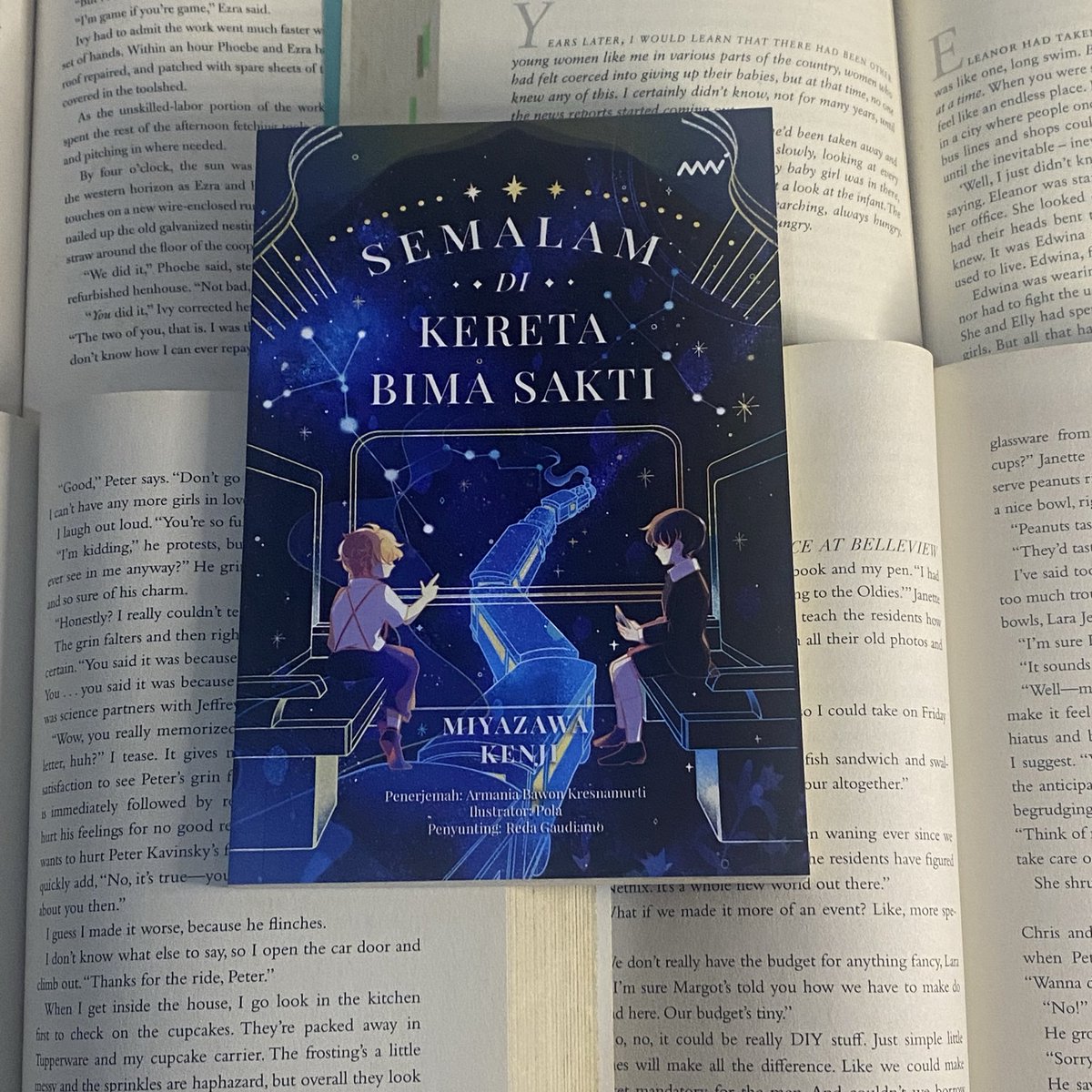 fitris's tweet photo. WTS Novel 

- Semalam di Kereta Bima Sakti (50k) 
- Respati (55k)
- It Would be Night in Caracas (50k)
- Sengkarut (40k)
- He Was Cool (30k) 

Pengiriman 🍏 (gratis ongkir) dan manual dari Bekasi

#wts #wanttosell #wtsbuku https://t.co/oHdpliifqz