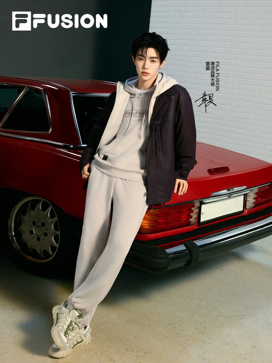 [📸] 251201 — FILA FUSION Weibo Update

🔗 weibo.com/6290146825/523…

ZHANG HAO FOR FILA FUSION
#FILAFUSIONxZHANGHAO

#ZHANGHAO #장하오 #章昊 #ジャンハオ #ZEROBASEONE  #제로베이스원  #ZB1