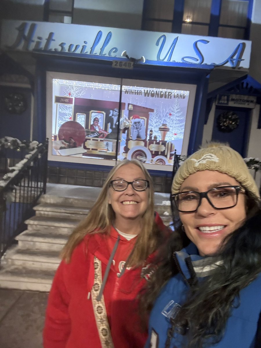 mkgoblue's tweet image. #Motown 🎵 🎶
@AmberHolley05