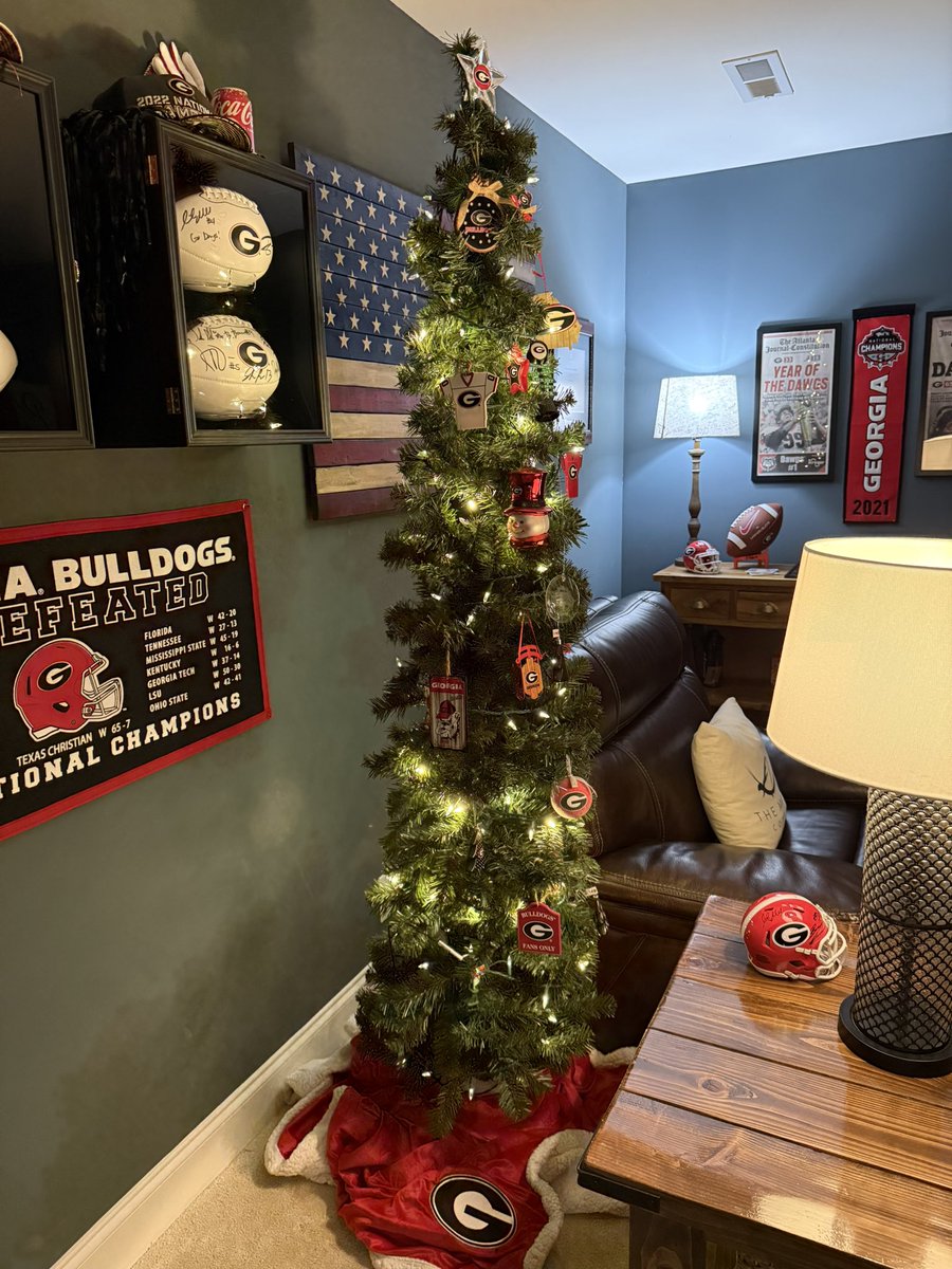 Aaron Leicht tweet media