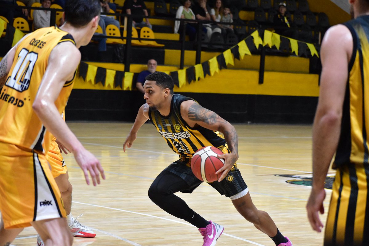 Club Comunicaciones Mercedes tweet media