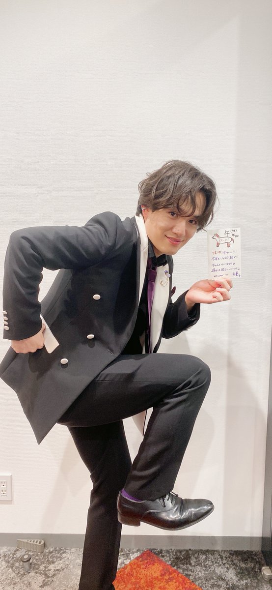 host_remote's tweet photo. 🌹フォロー&amp;リポストキャンペーン🌹

2人目はこの人💕
抽選で1名様にこちらの年賀状をプレゼント！

①このアカウントをフォローして
②欲しい年賀状の投稿をリポストするだけ🙌
締め切りは12/5(金)23:59！

みなさまぜひぜひご参加お願いします🎍

#リモホス https://t.co/Ar2Y9OtcwB