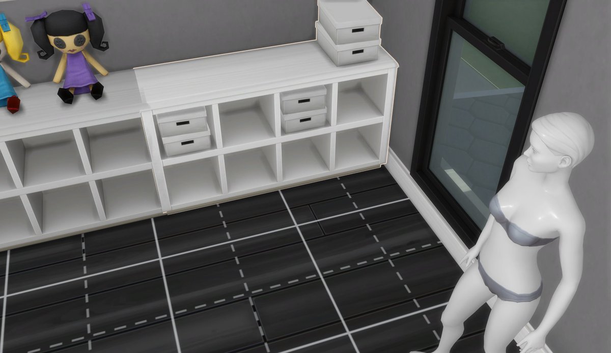 Wilcat74's tweet photo. @TheSims Sims Team... why do you do this?!!! So aggravating! Give us our slots and ability to clutter our own items too! smh I'm frustrated this is all the slots for this size item #thesims4 #thesims #ts4 https://t.co/r58jtp5Yru