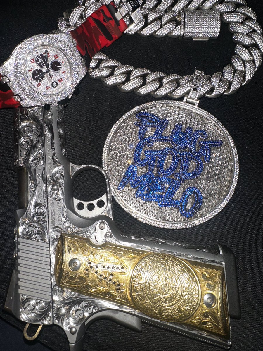 live life bitch 💰 tweet media