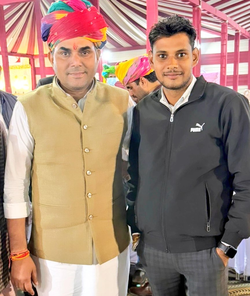 खंडेला के लोकप्रिय विधायक श्री सुभाष जी मील को जन्मदिवस की बहुत-बहुत बधाई एवं हार्दिक शुभकामनाएँ।

ईश्वर से आपके उत्तम स्वास्थ्य एवं दीर्घायु जीवन की कामना करता हूँ।
<a href="/SubhashMeelIn/">Subhash Meel Khandela</a>