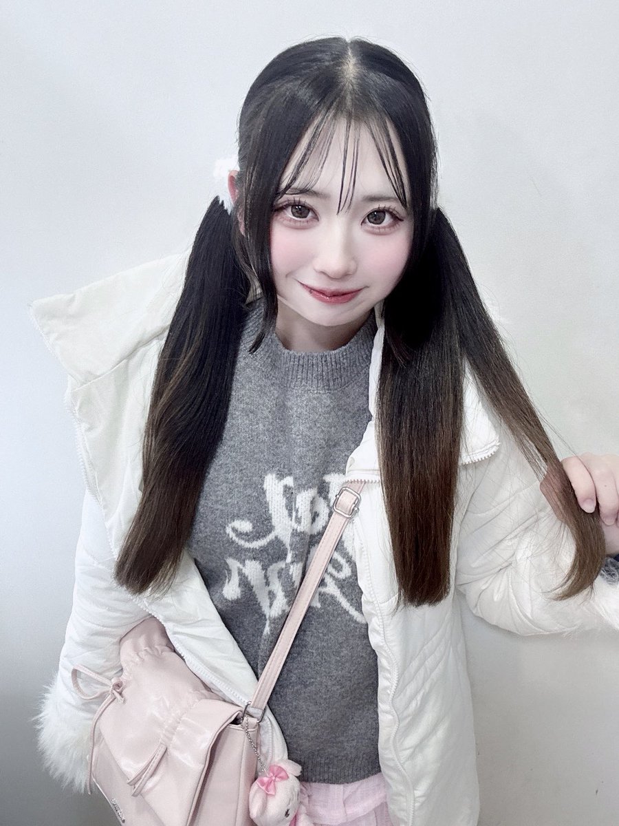 __t_t_mm's tweet image. ♡12月前半shift♡
バーもナイトもいますので待ってます♪💕