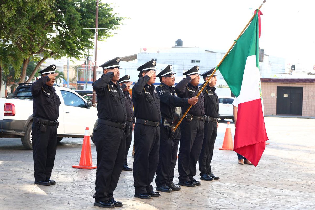 cobras_santiago's tweet image. #SMN | #Progreso realiza Sorteo del Servicio Militar Nacional con amplia participación juvenil wp.me/p6Zyu6-1Ejq
Con una destacada asistencia de jóvenes de la Clase 2007, el @AyundeProgreso, en coordinación con la Junta Municipal de Reclutamiento, el Sector Naval de Yucal..