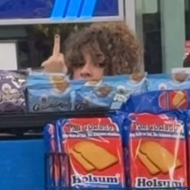 meri ☆ (@merilvsrai) on Twitter photo 