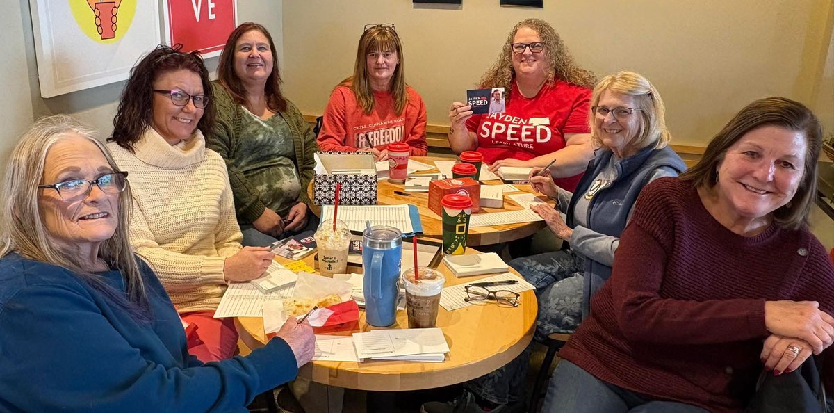jaydenlspeed's tweet photo. Team Speed braved the cold to gather for our first volunteer sunday event! 

We’re bringing together neighbors with a shared purpose. Join us next on December 28th for postcards, community, and coffee! https://t.co/18HLXNwXpD