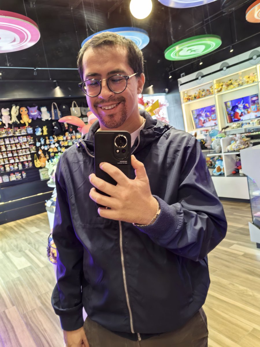 felixxacr's tweet image. Estrenando ojitos 👓

@benandfrank_mx 🤌🏻🤌🏻🤌🏻