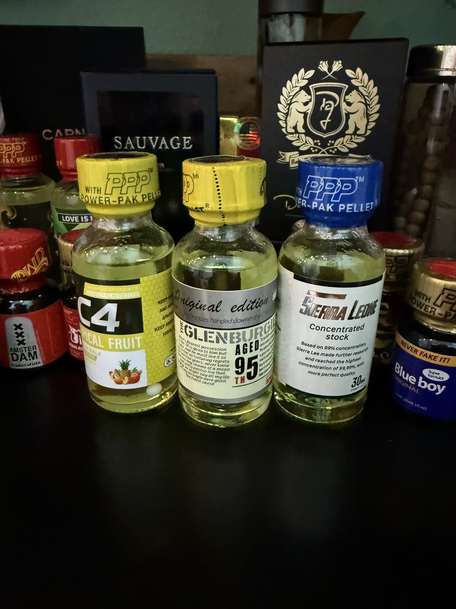 Tung3638's tweet photo. Mình Chuyên cung cấp Popper , Sextoy , Cốc , Thuốc , Jelly , Vòng đeo , Bao cao su , Gel ... V...v...v ! 
Popper mình có loại 10ml-30ml 
Mình có bán Prep 
 🥰 hàng bên mình cam kết không nhức đầu , Không kích ứng ,Không gây bỏng rát khi sử dụng 
LH Zalo  : 0787715988 https://t.co/8ugBbNmwK4
