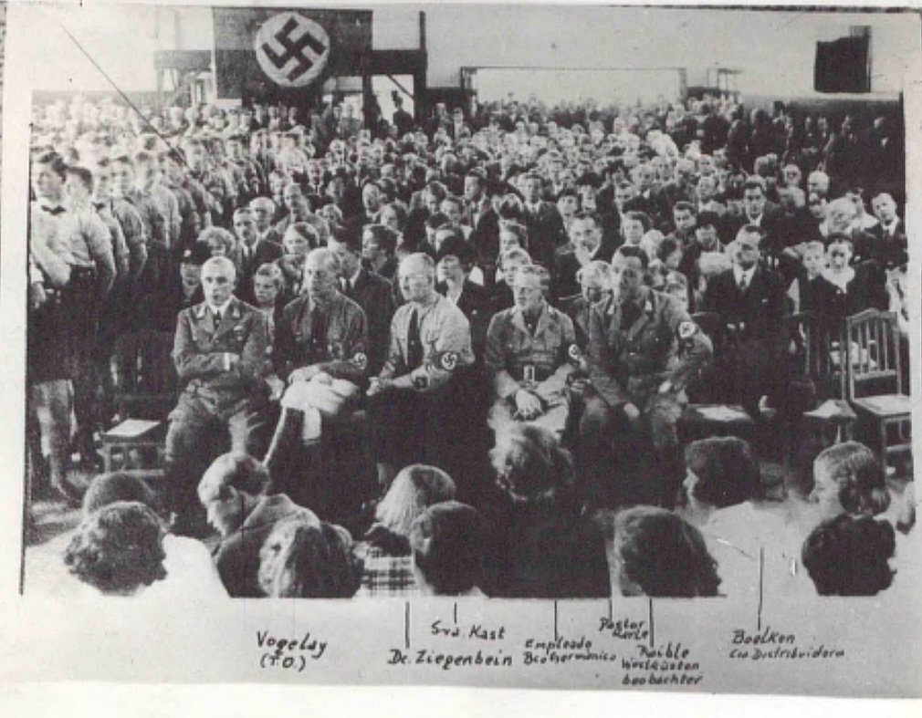 Informa3Chile's tweet image. 🔴 Ya que José Antonio Kast niega que su Familia sea Nazi, envienle estas fotos, donde la DGI (antigua PDI) tiene marcada a la Madre de José Antonio Kast como parte de una Red de Espias Nazi en Chile, por allá en 1944

Que salga en la Franja Electoral, explicando esto