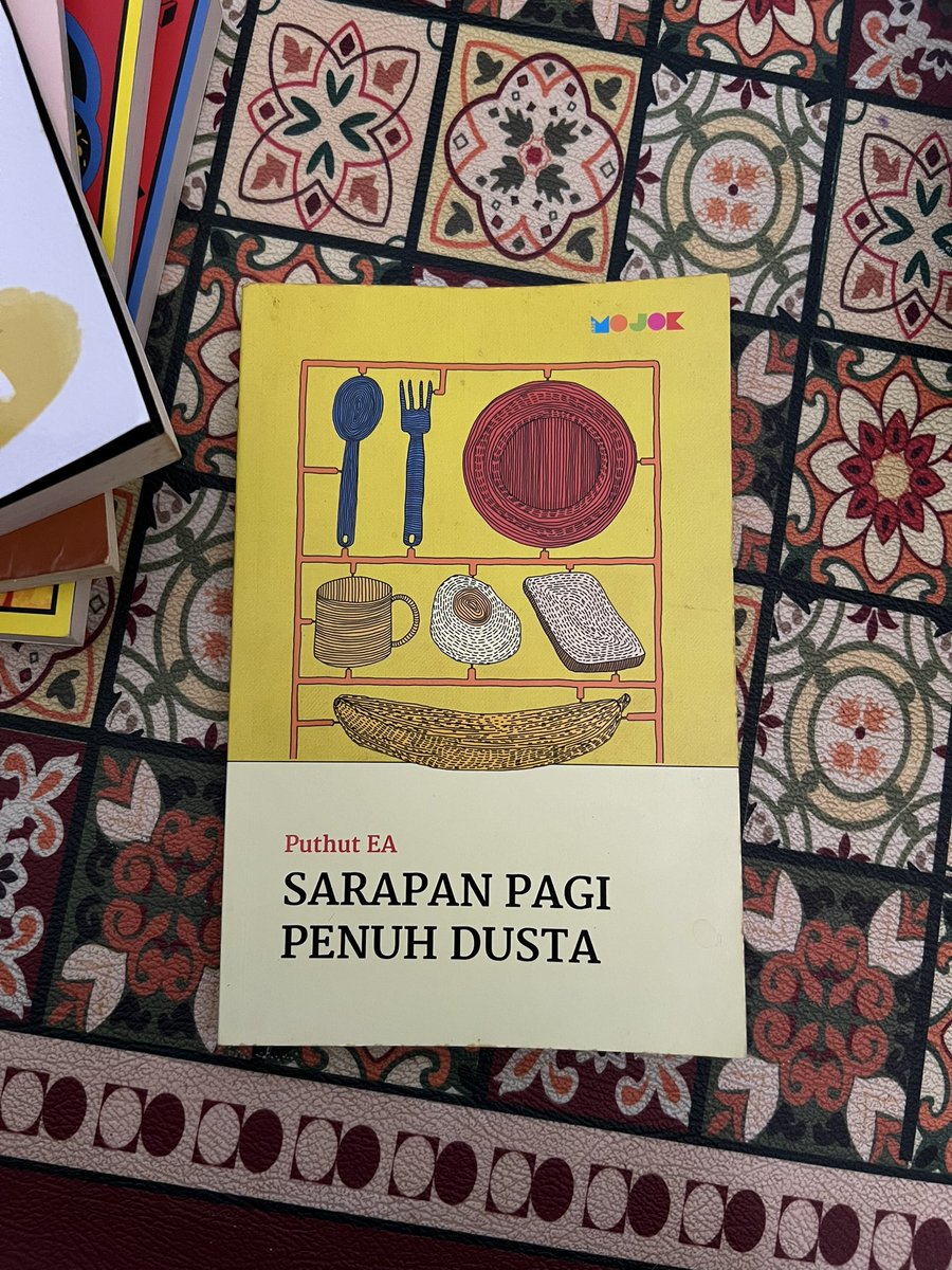 insidecardbox's tweet photo. 🏷️ Para Bajingan yang Menyenangkan – 35k
🏷️ Enaknya Berdebat dengan Orang Goblok – 45k
🏷️ Sarapan Pagi Penuh Dusta – 25k https://t.co/mssakjUZMu