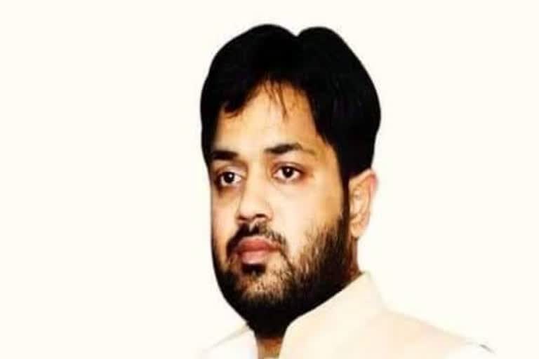 sukhdeobhagat's tweet image. छोटे भाई कुमार गौरव एवं मनीषा को शादी की सालगिरह की हार्दिक शुभकामनाएं।@kumarGauravIyc